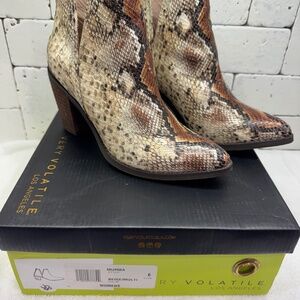 Very Volatile Ankle Boots